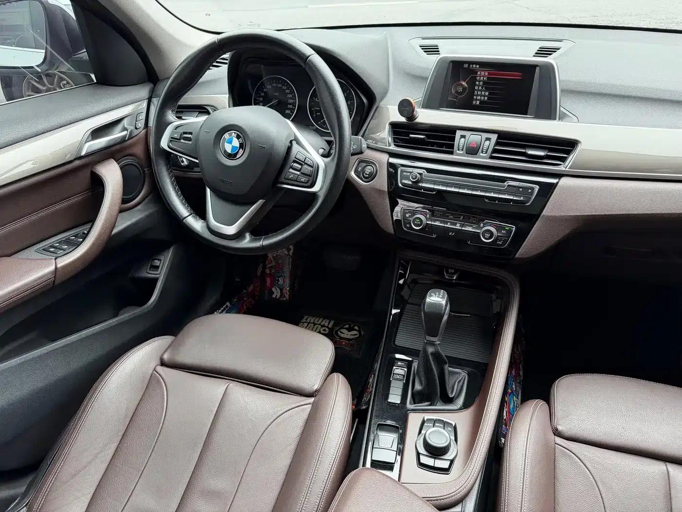 BMW X1 2018 sDrive18Li Premium — миниатюра 10