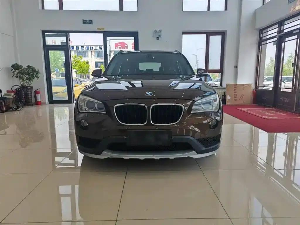 BMW X1 2014 sDrive18i Leading Edition — миниатюра 2