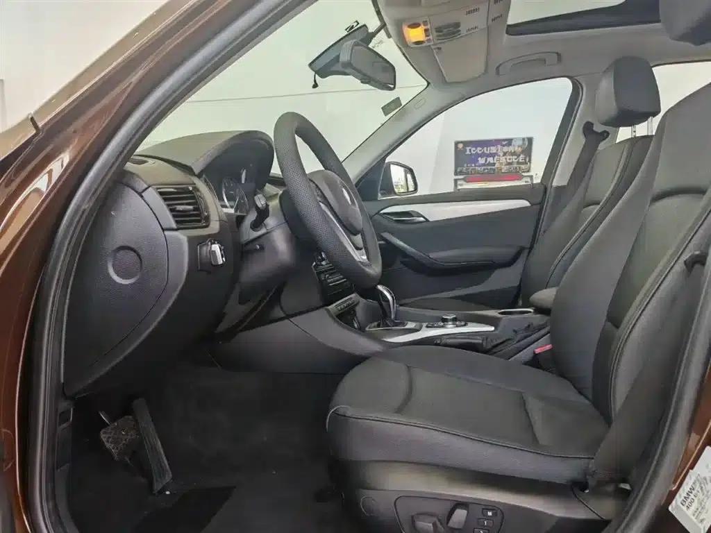 BMW X1 2014 sDrive18i Leading Edition — миниатюра 5
