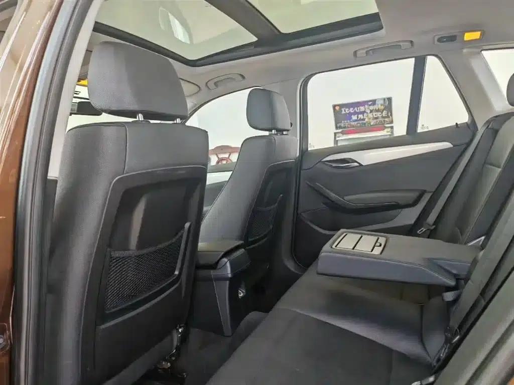 BMW X1 2014 sDrive18i Leading Edition — миниатюра 6