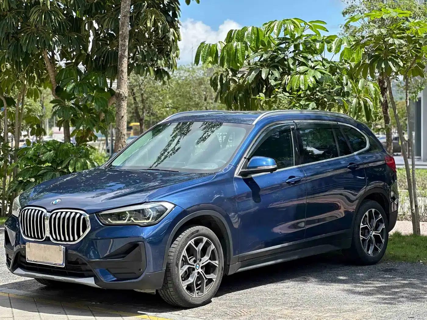 BMW X1 2020 sDrive25Li Leading Edition — миниатюра 1