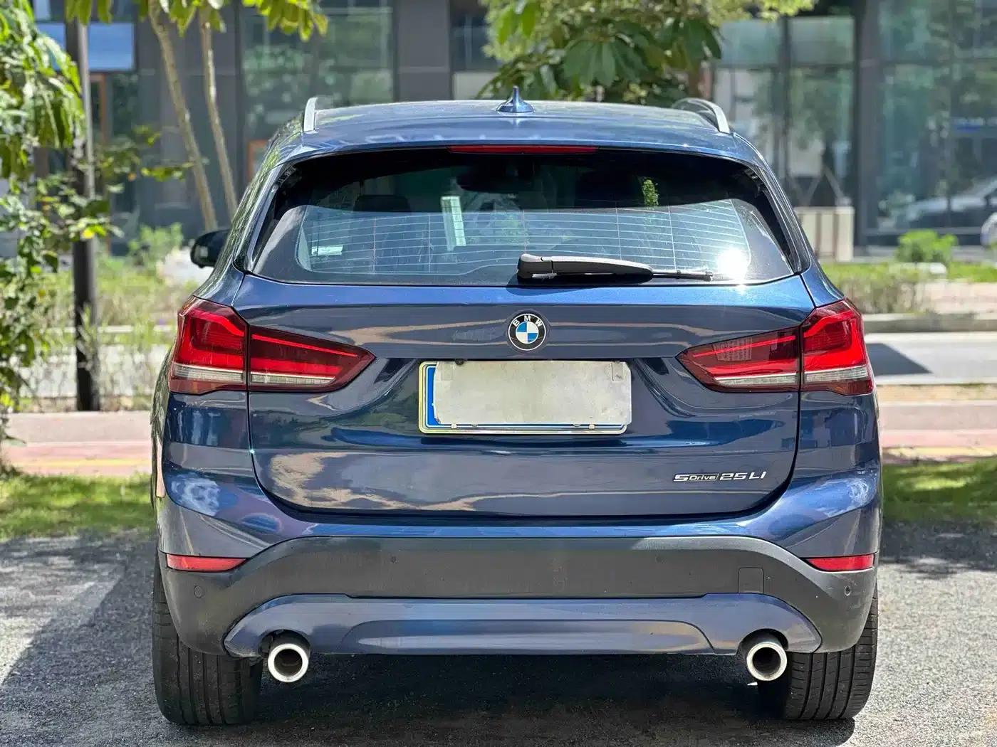 BMW X1 2020 sDrive25Li Leading Edition — миниатюра 16