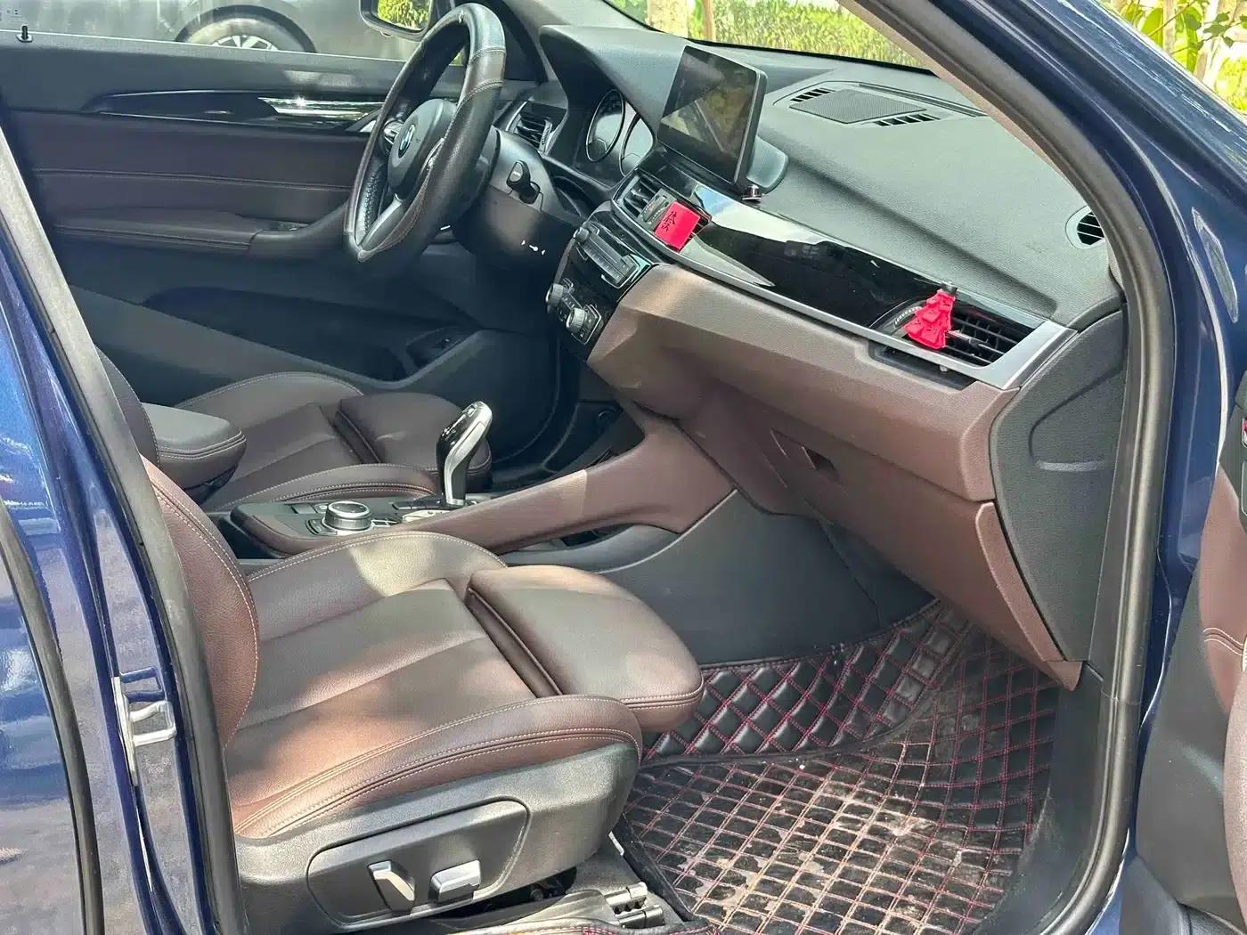 BMW X1 2020 sDrive25Li Leading Edition — миниатюра 6