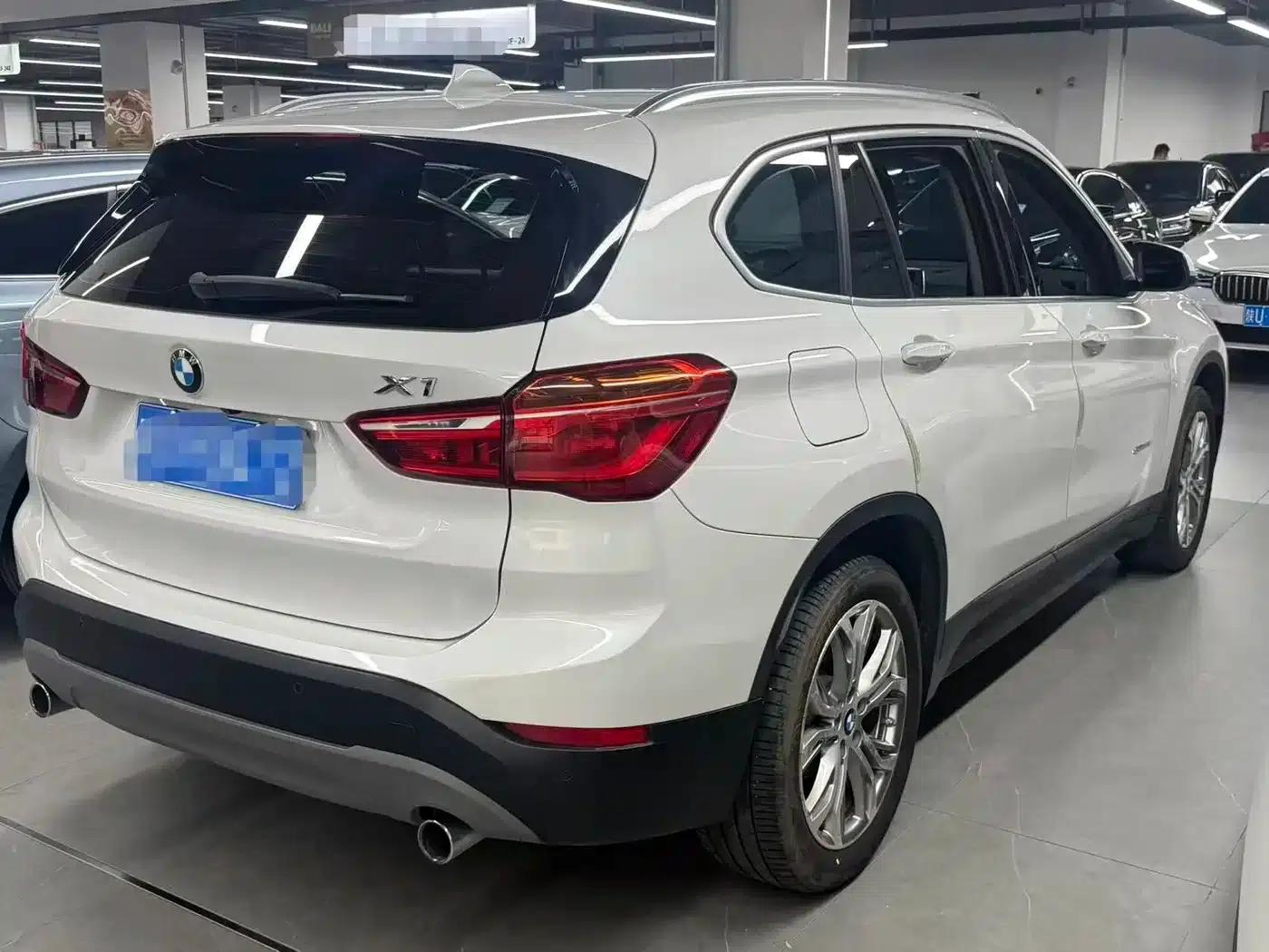 BMW X1 2018 sDrive20Li Leading Edition — миниатюра 13