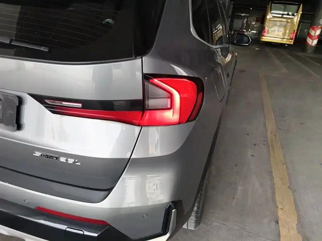 2023 BMW X1 sDrive25Li X Design Package — миниатюра 8