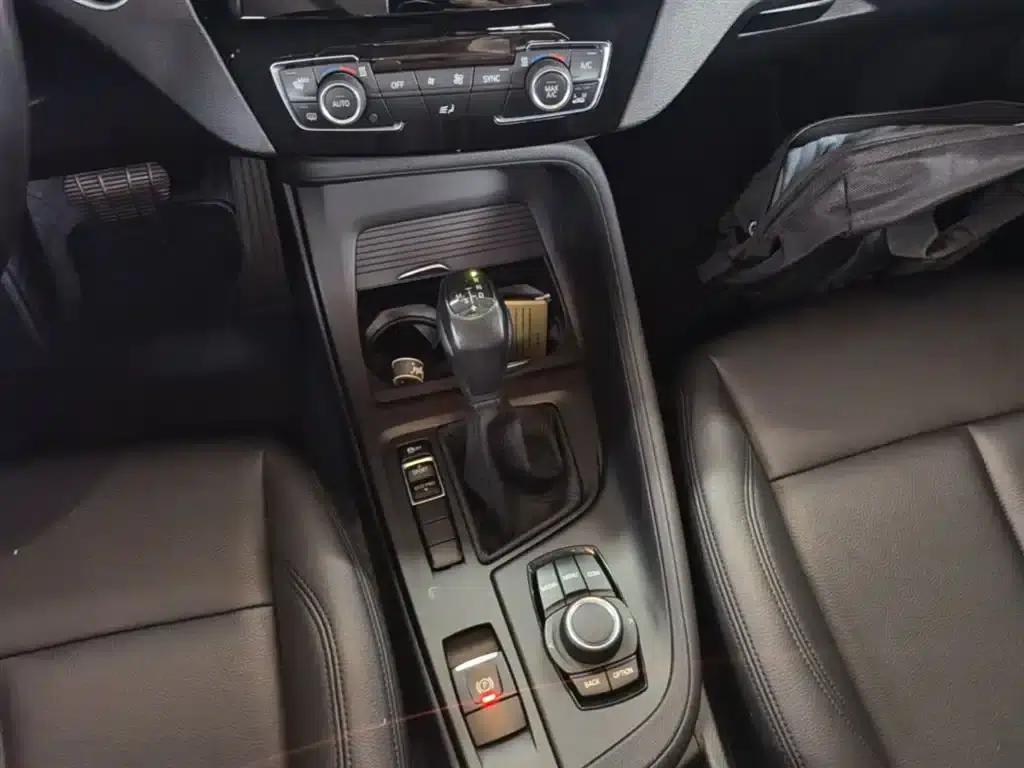 BMW X1 2019 sDrive20Li Leading Edition — миниатюра 14