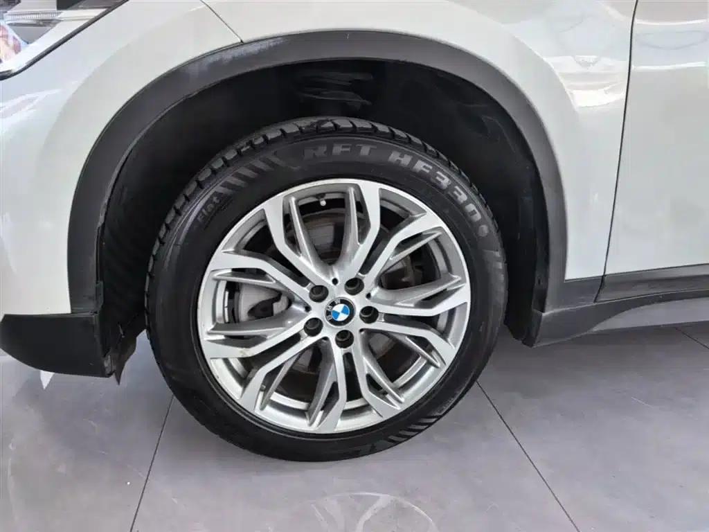 BMW X1 2019 sDrive20Li Leading Edition — миниатюра 23