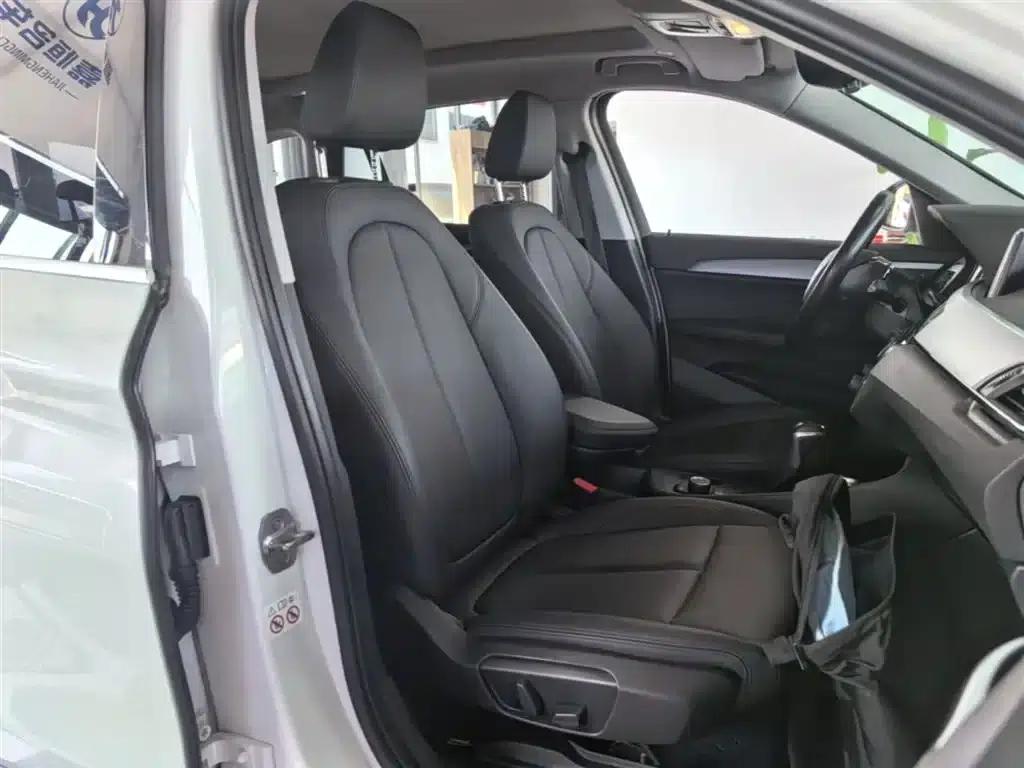 BMW X1 2019 sDrive20Li Leading Edition — миниатюра 25