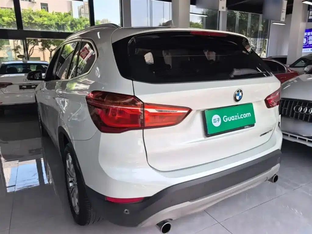 BMW X1 2019 sDrive20Li Leading Edition — миниатюра 5