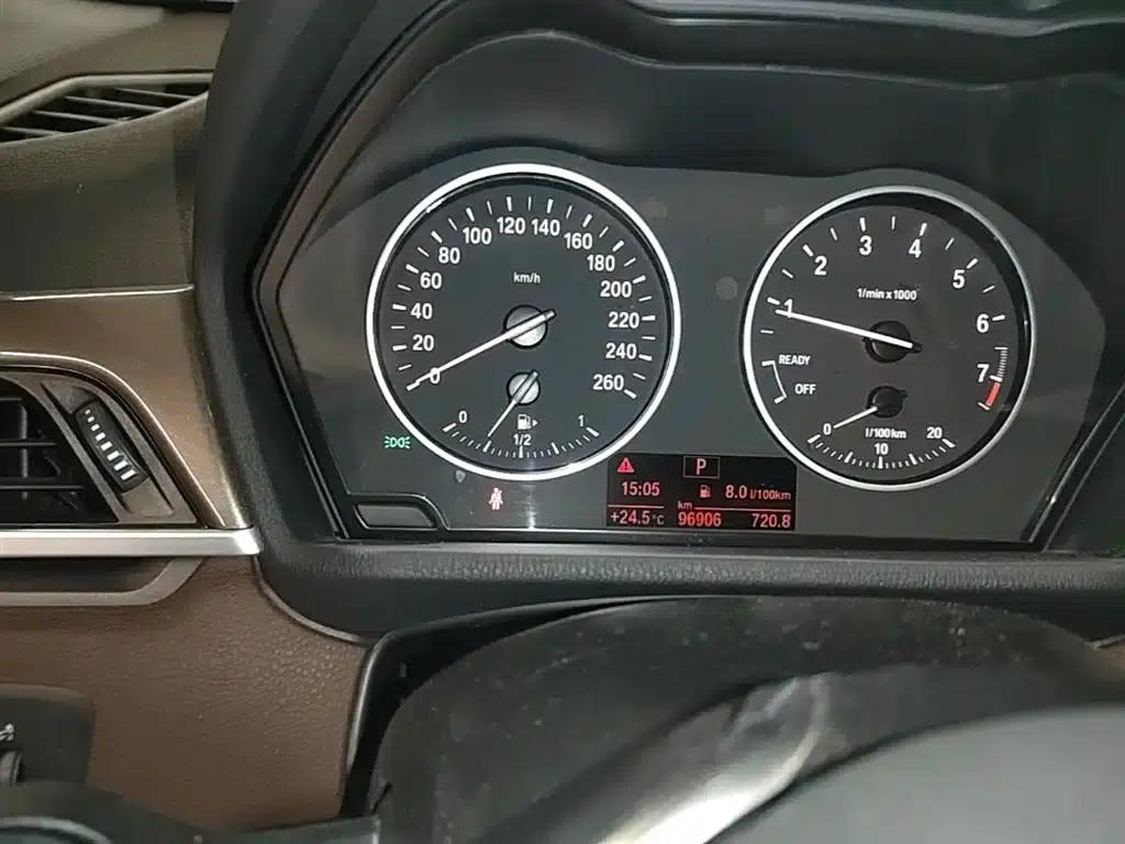 BMW X1 2016 sDrive20Li Luxury — миниатюра 12