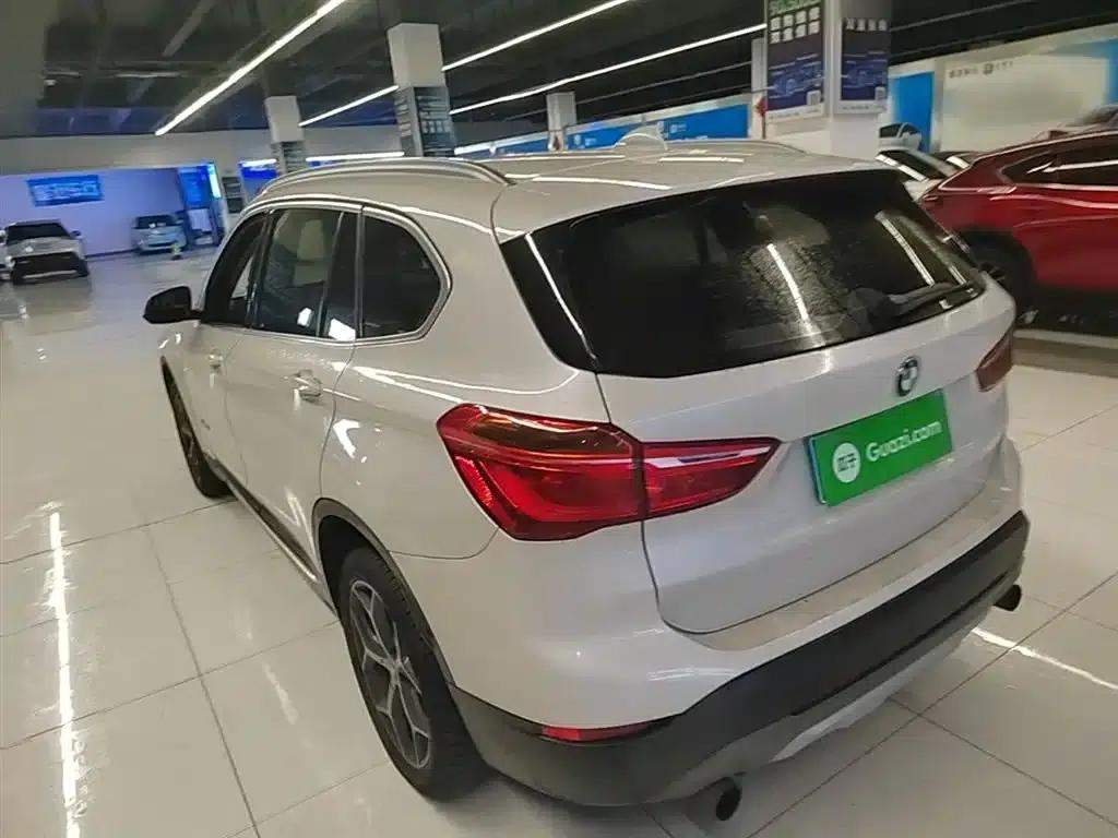 BMW X1 2016 sDrive20Li Luxury — миниатюра 5