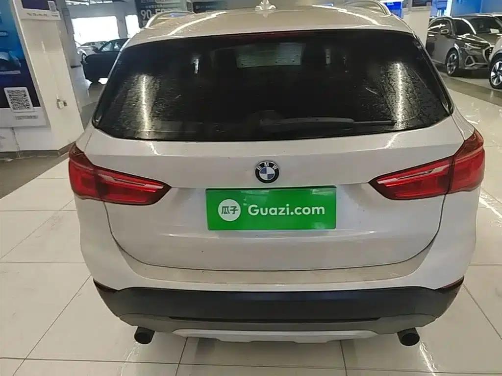 BMW X1 2016 sDrive20Li Luxury — миниатюра 6