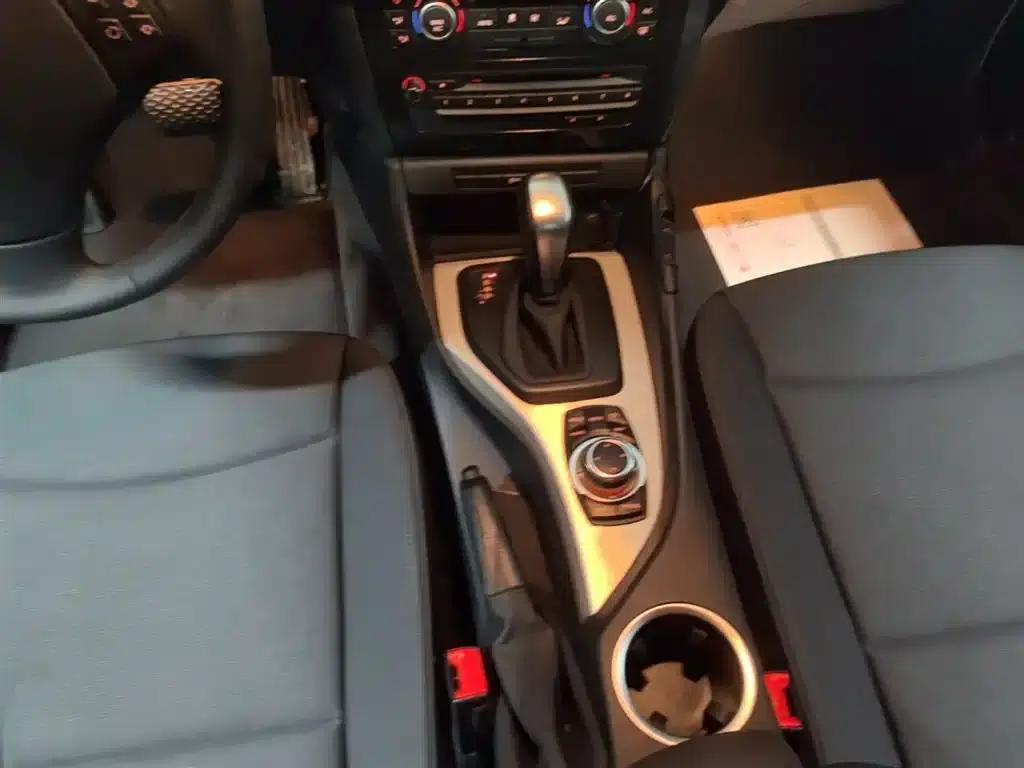 BMW X1 2013 sDrive18i Leading Edition — миниатюра 14