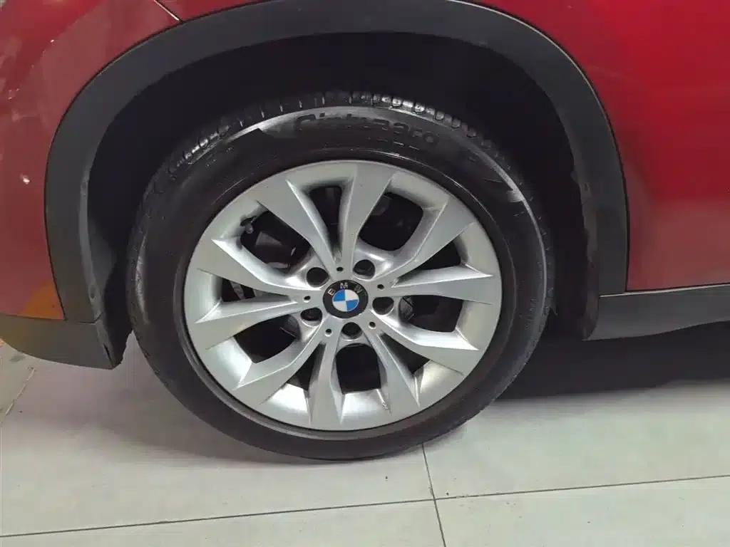 BMW X1 2013 sDrive18i Leading Edition — миниатюра 23