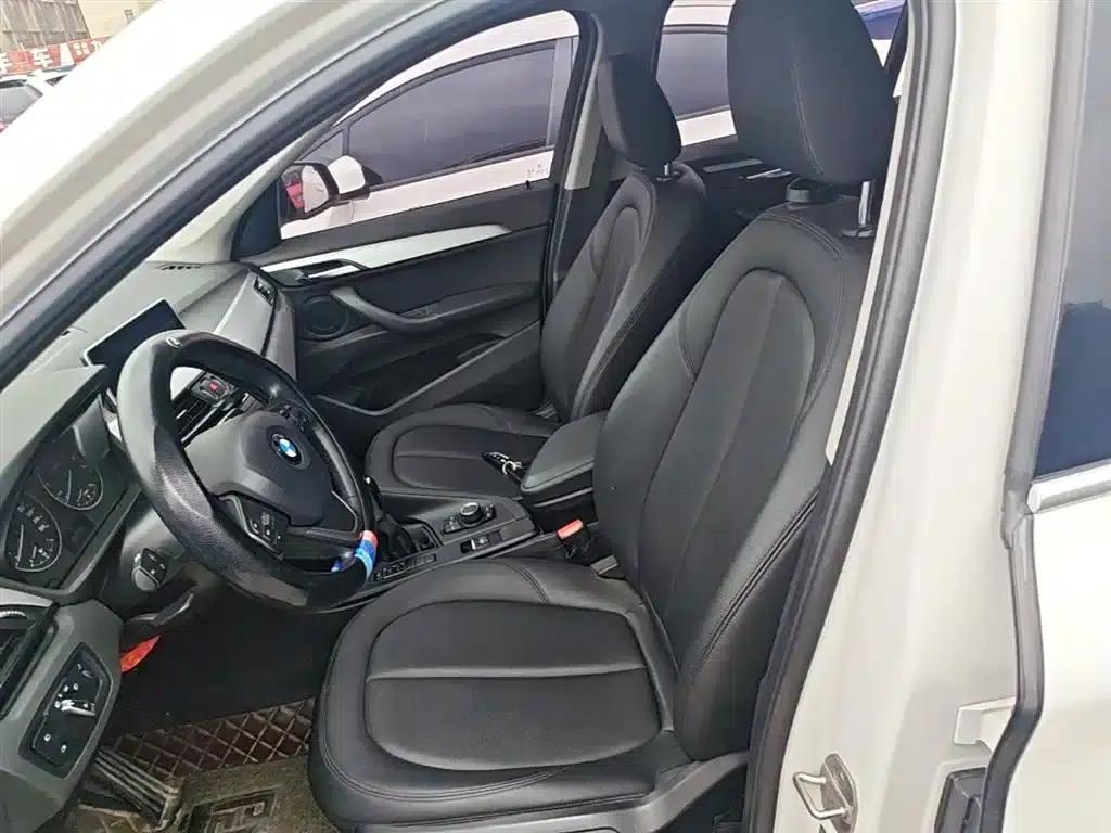 BMW X1 2018 sDrive20Li Leading Edition — миниатюра 15