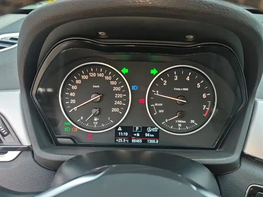BMW X1 2018 sDrive20Li Leading Edition — миниатюра 12