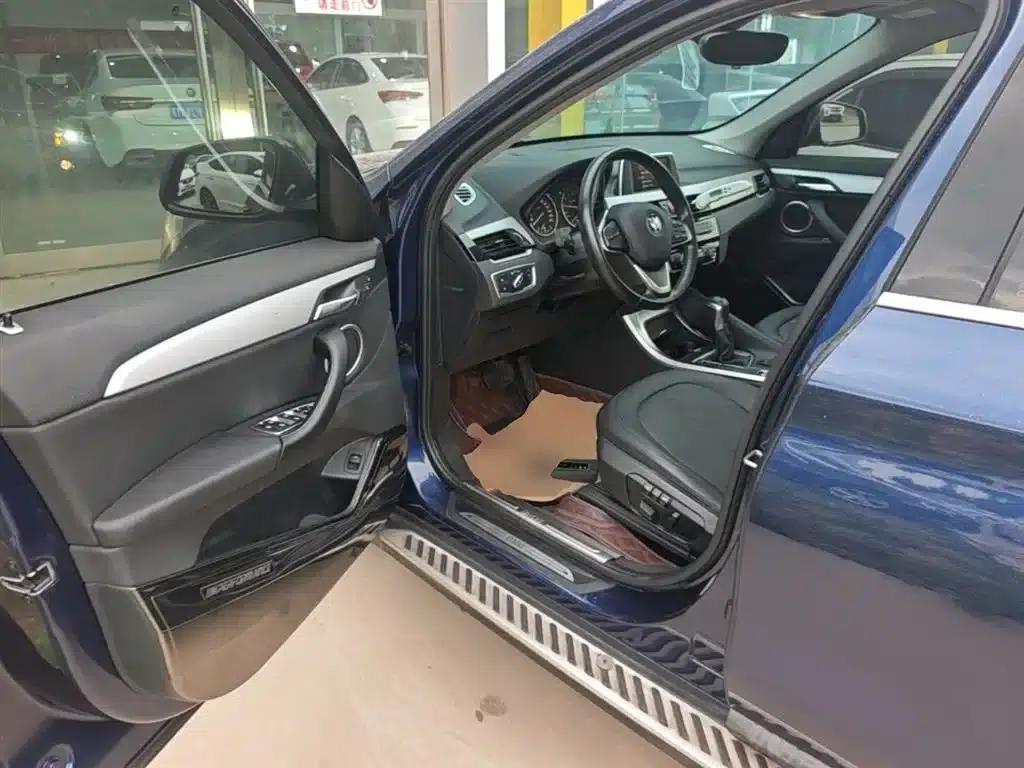 BMW X1 2018 sDrive20Li Leading Edition — миниатюра 16