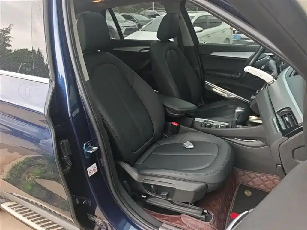 BMW X1 2018 sDrive20Li Leading Edition — миниатюра 25