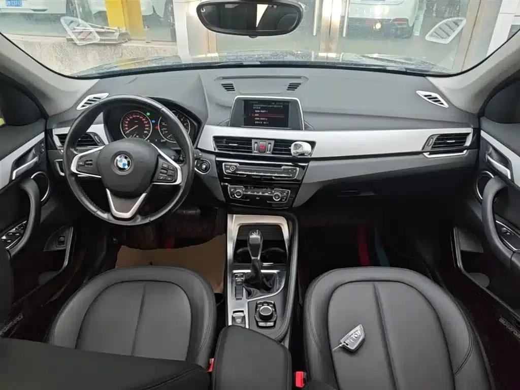 BMW X1 2018 sDrive20Li Leading Edition — миниатюра 10