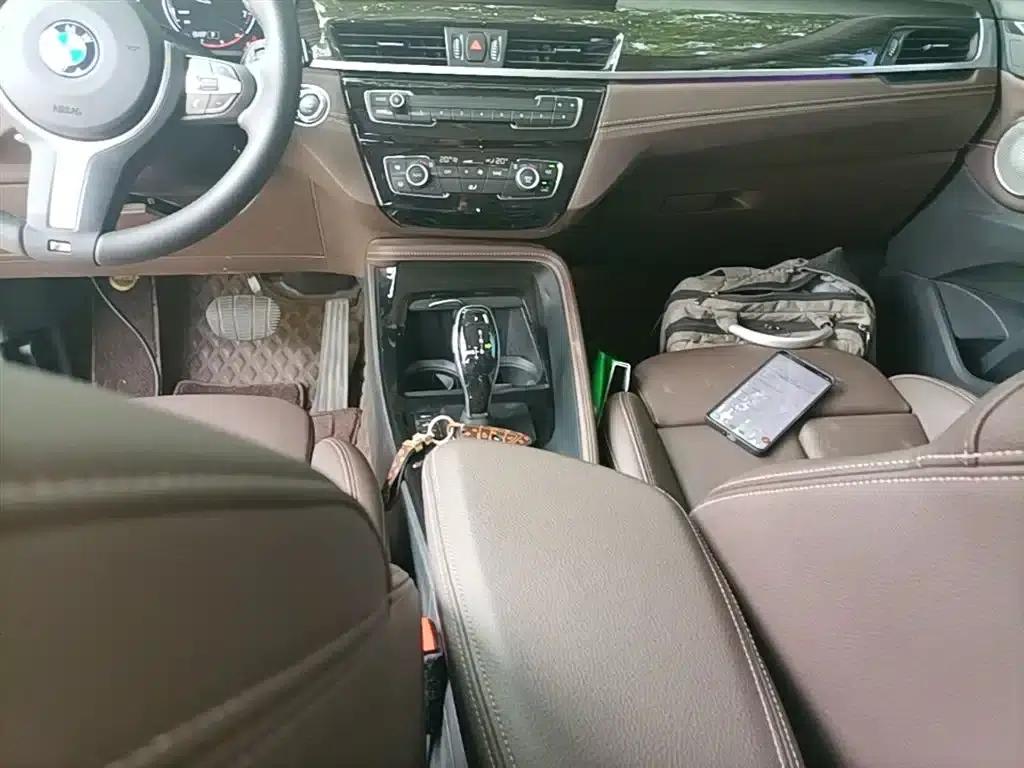 BMW X1 2022 xDrive25Li Premium — миниатюра 13