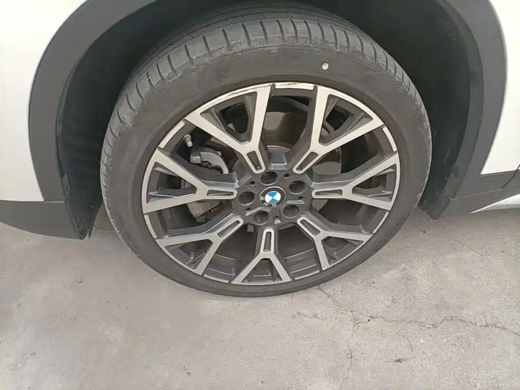 BMW X1 2022 xDrive25Li Premium — миниатюра 22