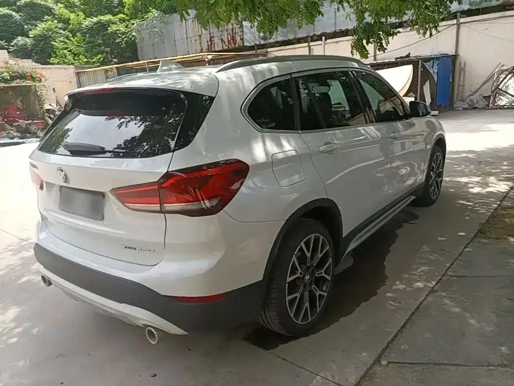 BMW X1 2022 xDrive25Li Premium — миниатюра 6