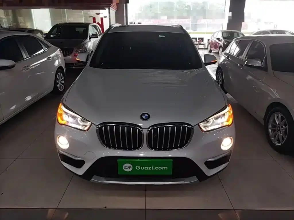 BMW X1 2016 sDrive20Li Luxury — миниатюра 3