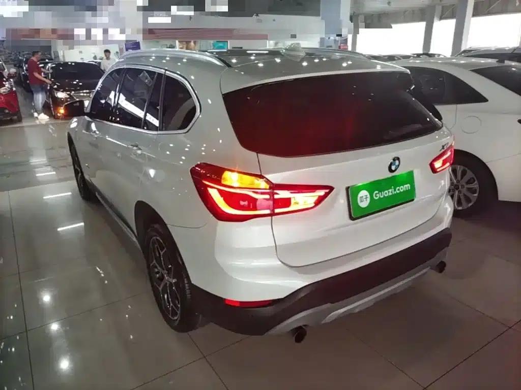 BMW X1 2016 sDrive20Li Luxury — миниатюра 5