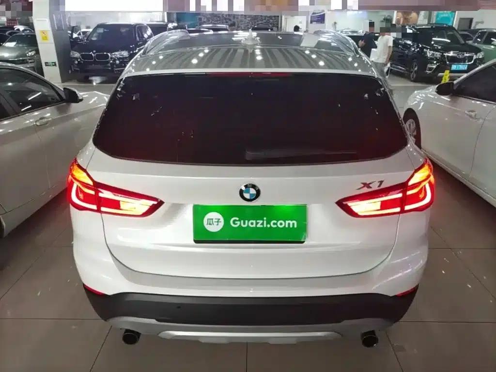 BMW X1 2016 sDrive20Li Luxury — миниатюра 6
