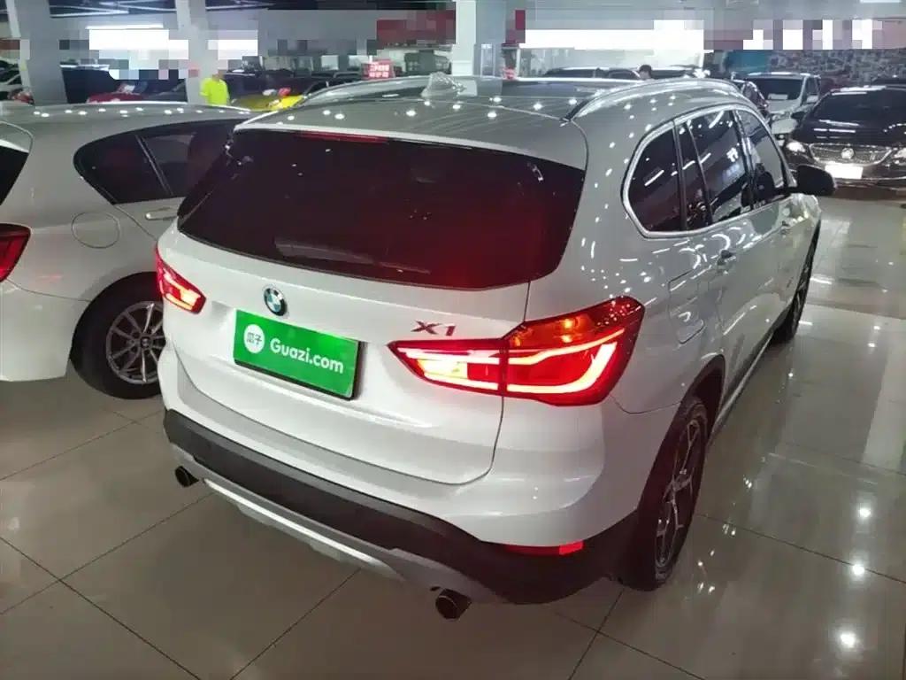 BMW X1 2016 sDrive20Li Luxury — миниатюра 7