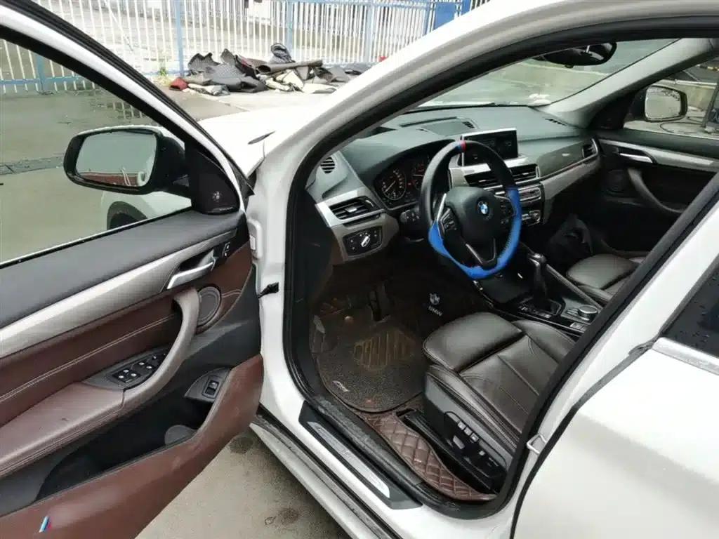 BMW X1 2018 xDrive20Li Luxury — миниатюра 16