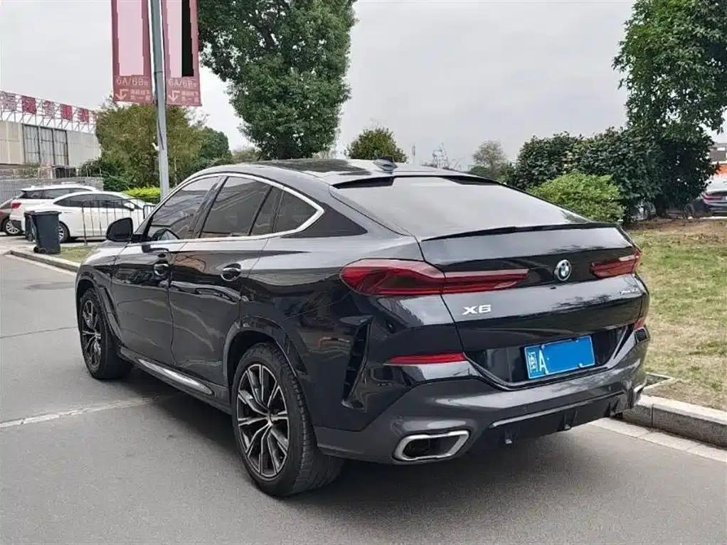 2022 BMW X6 xDrive30i M Sport Package — миниатюра 3