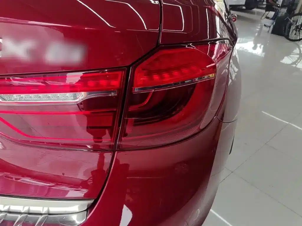 BMW X6 2018 xDrive35i Leading Edition — миниатюра 8