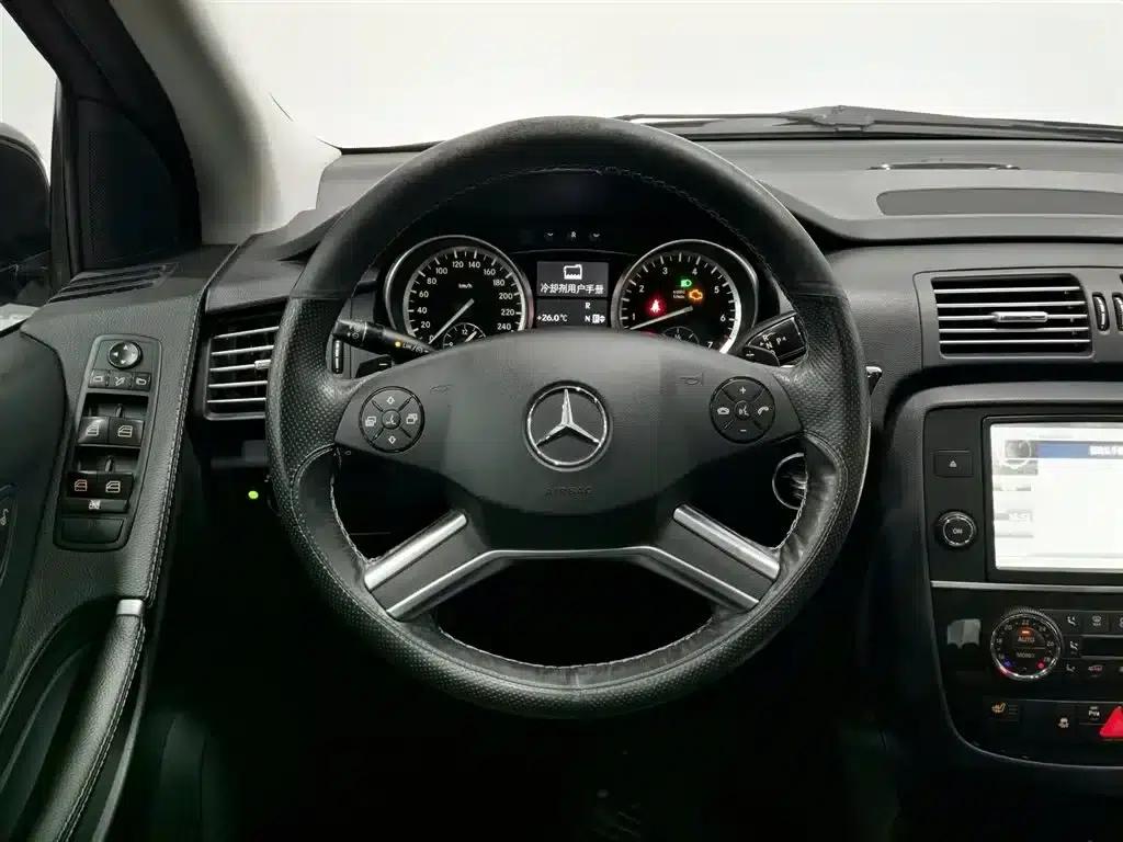 2015 Mercedes-Benz R-Class R 320 4MATIC Luxury — миниатюра 11