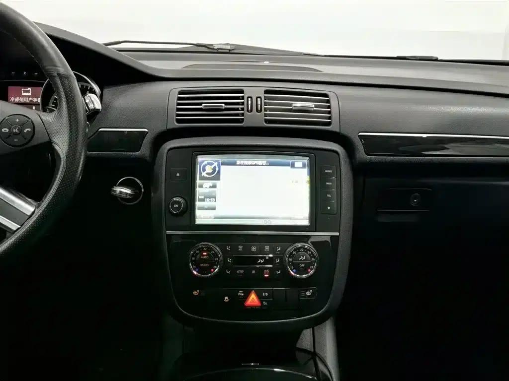 2015 Mercedes-Benz R-Class R 320 4MATIC Luxury — миниатюра 12