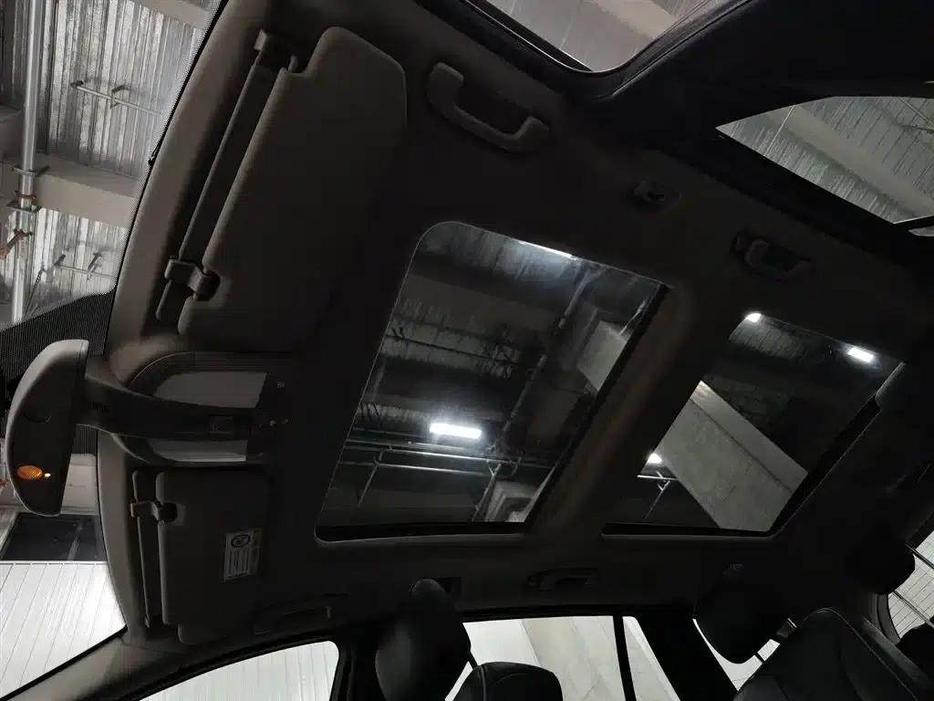 2015 Mercedes-Benz R-Class R 320 4MATIC Luxury — миниатюра 14