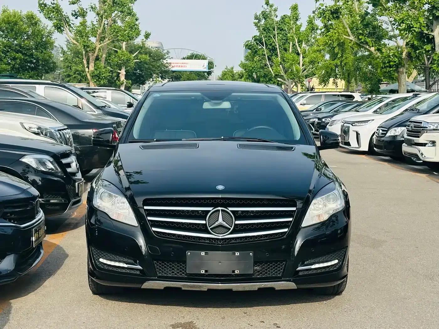 2017 Mercedes-Benz R-Class R 320 4MATIC Business Edition — миниатюра 2