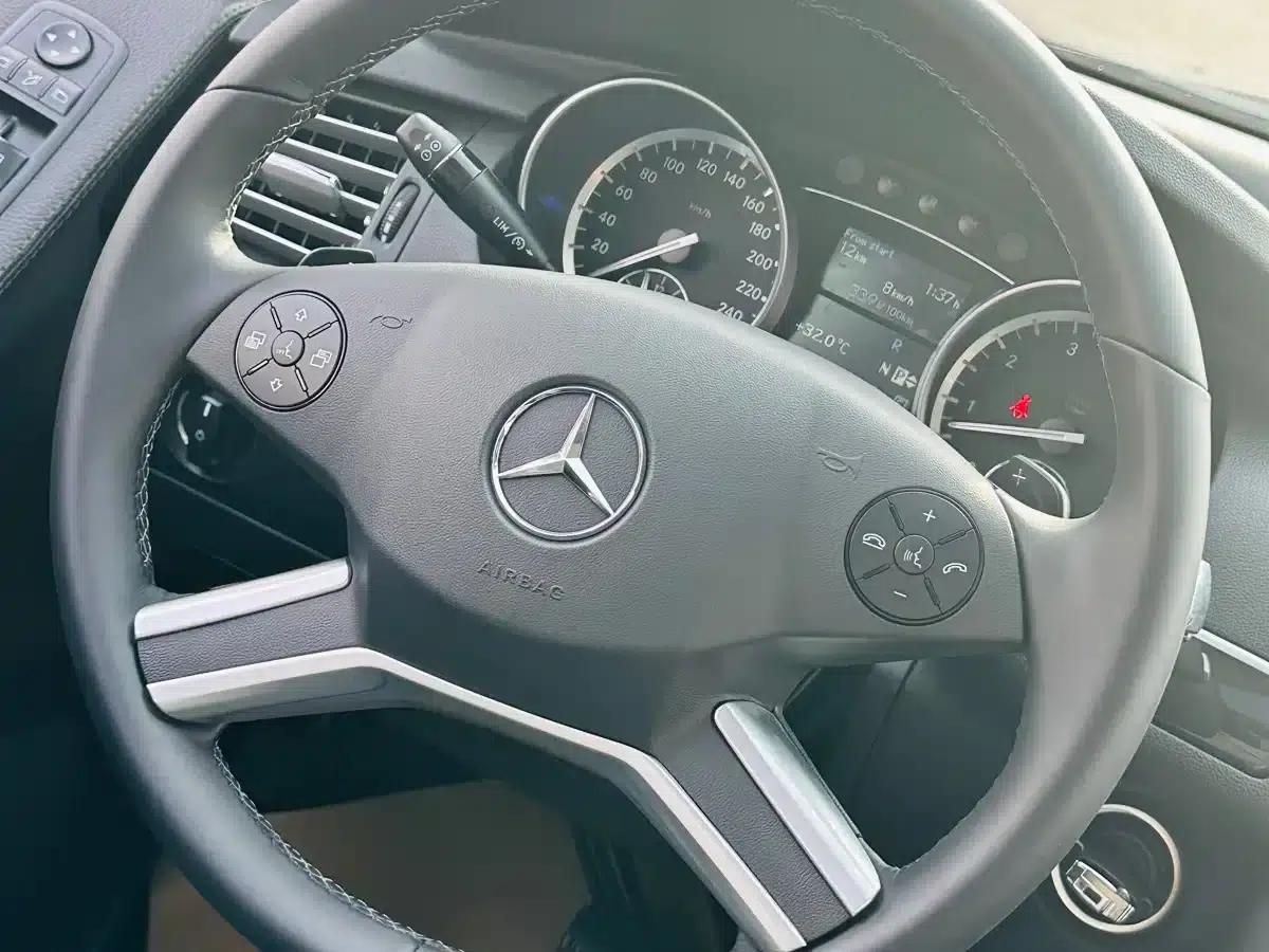 2017 Mercedes-Benz R-Class R 320 4MATIC Business Edition — миниатюра 17