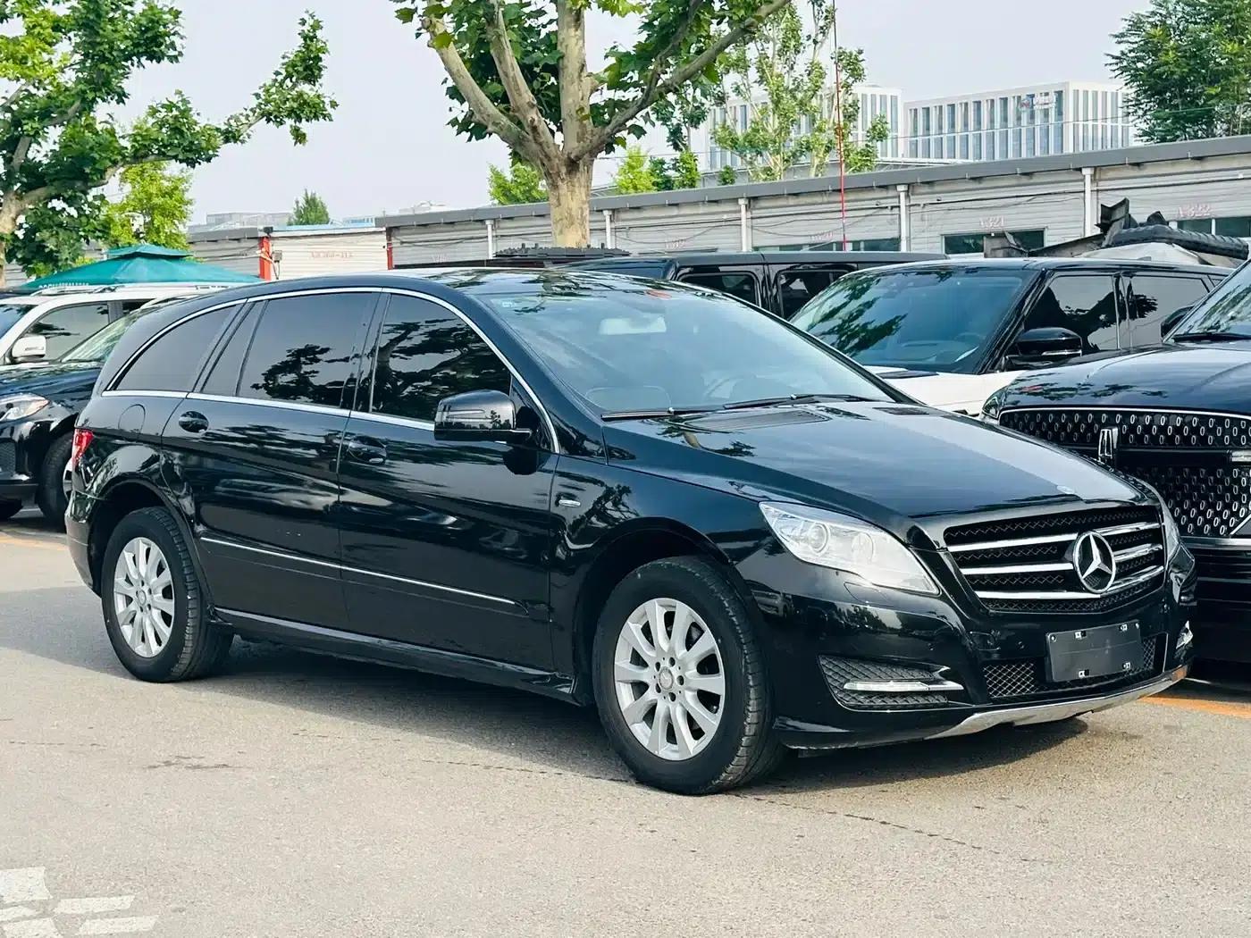 2017 Mercedes-Benz R-Class R 320 4MATIC Business Edition — миниатюра 3