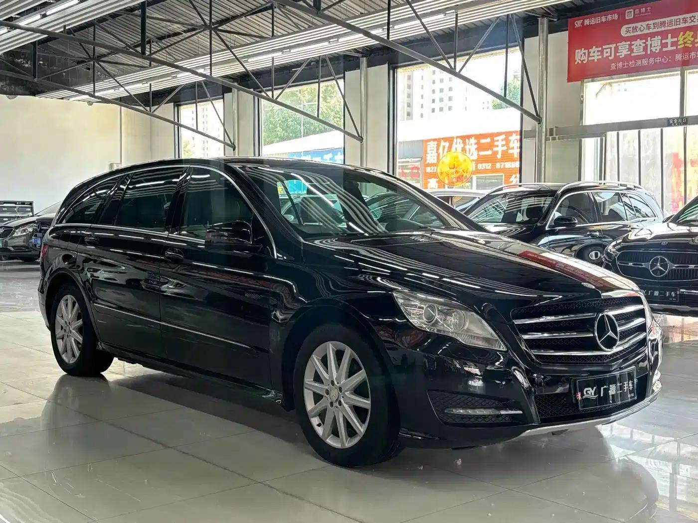 2011 Mercedes-Benz R-Class R 350 L 4MATIC — миниатюра 3