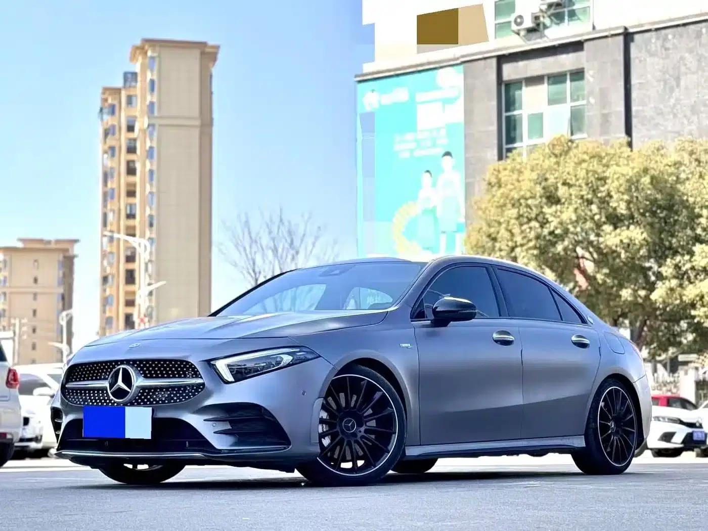 2022 Mercedes-Benz A-Class AMG A 35 L 4MATIC — миниатюра 1