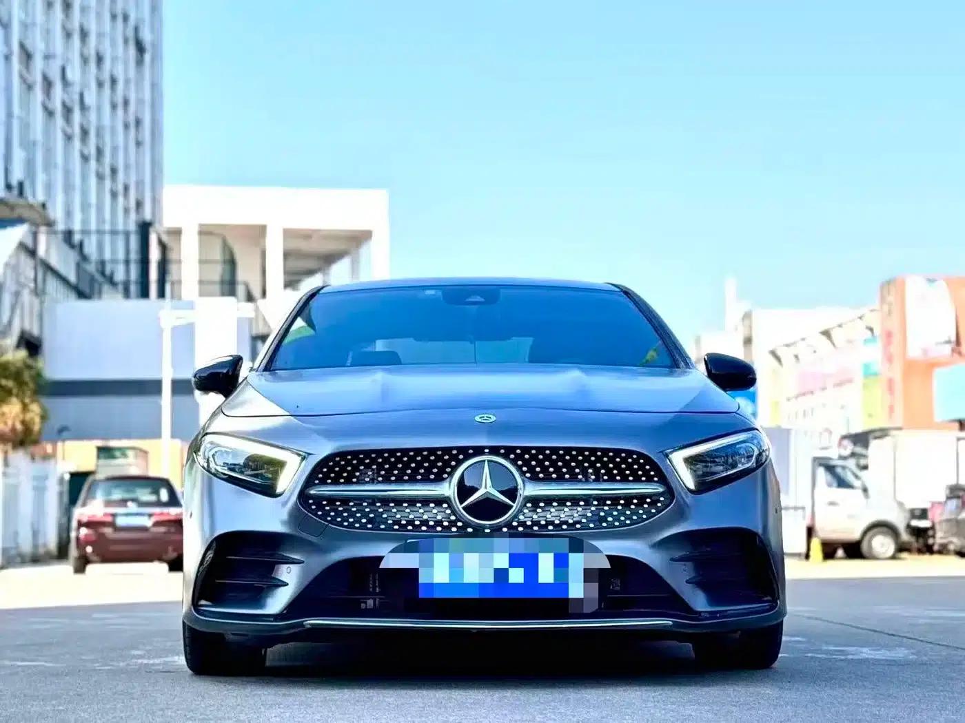 2022 Mercedes-Benz A-Class AMG A 35 L 4MATIC — миниатюра 11