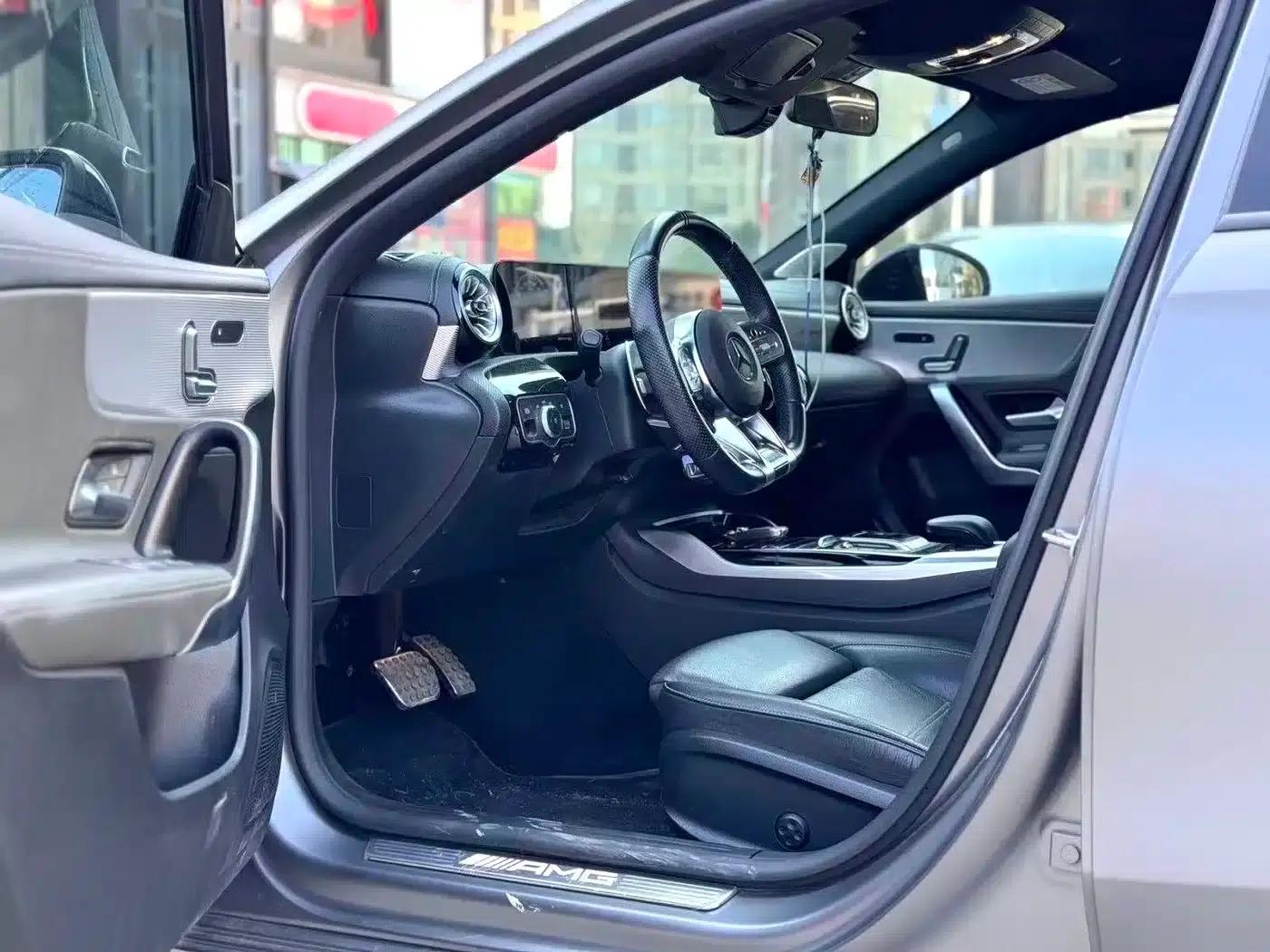 2022 Mercedes-Benz A-Class AMG A 35 L 4MATIC — миниатюра 5