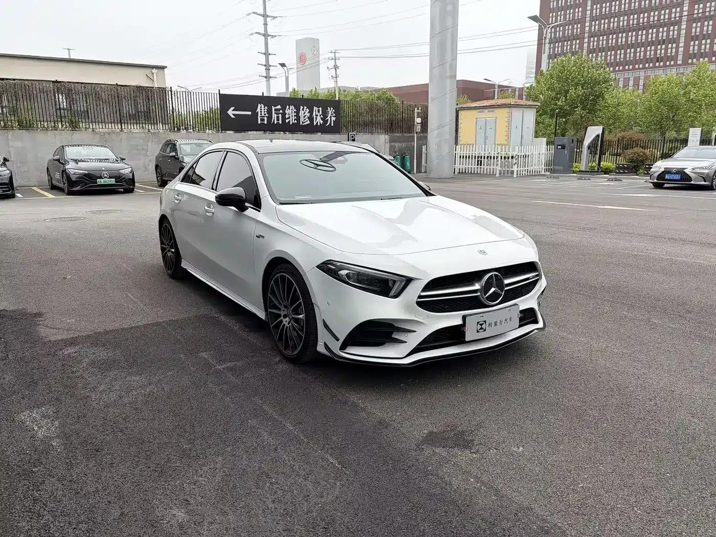 2023 Mercedes-Benz A-Class AMG A 35 L 4MATIC — миниатюра 2