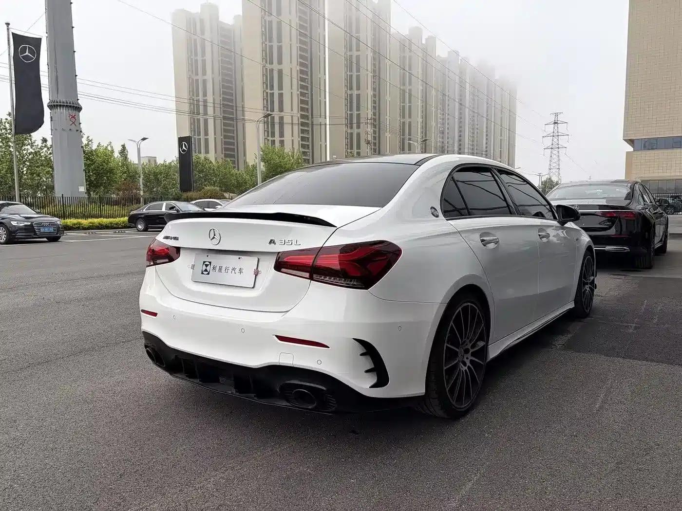 2023 Mercedes-Benz A-Class AMG A 35 L 4MATIC — миниатюра 11