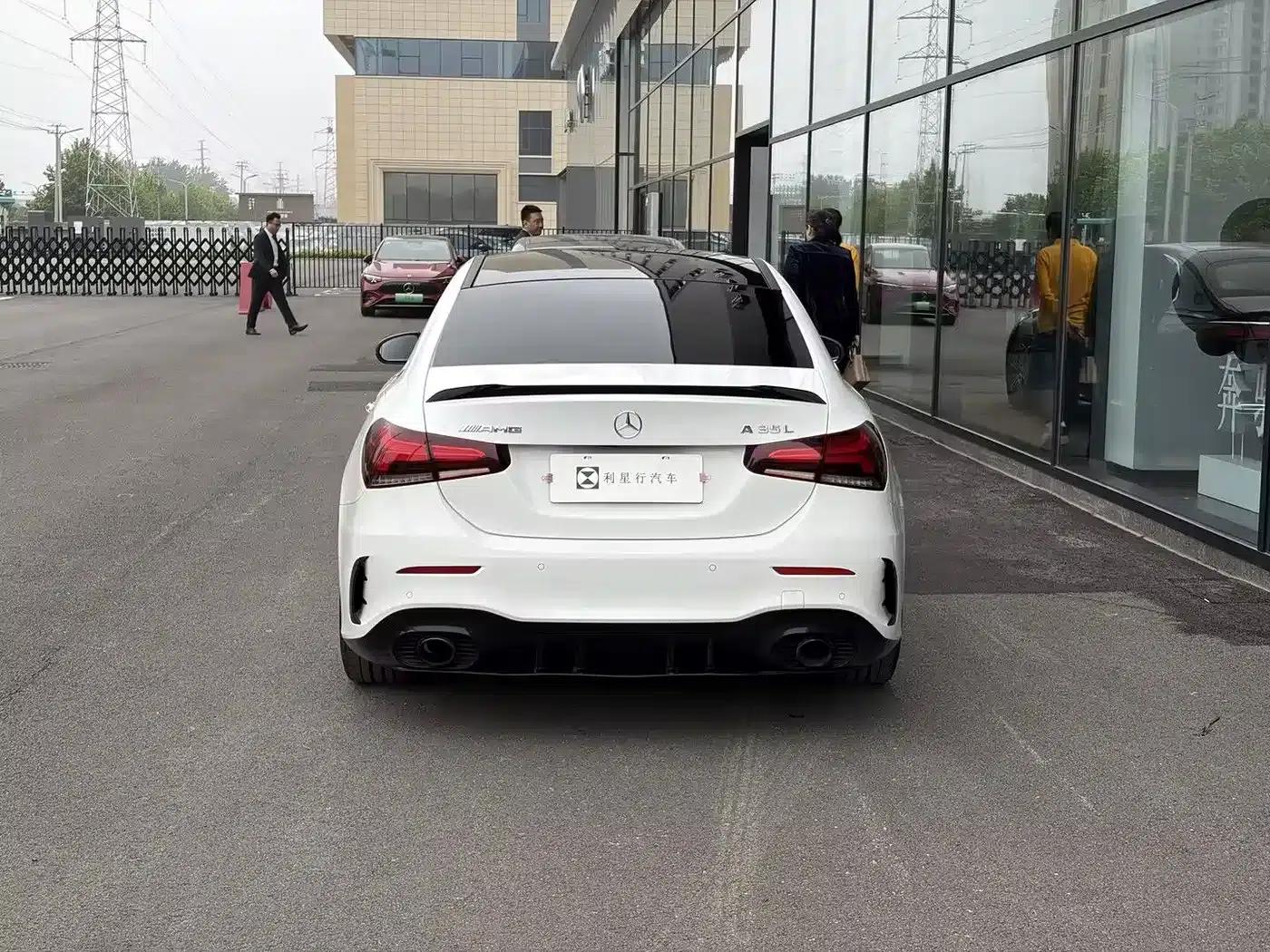 2023 Mercedes-Benz A-Class AMG A 35 L 4MATIC — миниатюра 12