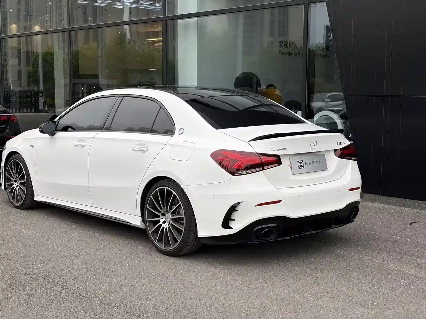 2023 Mercedes-Benz A-Class AMG A 35 L 4MATIC — миниатюра 13