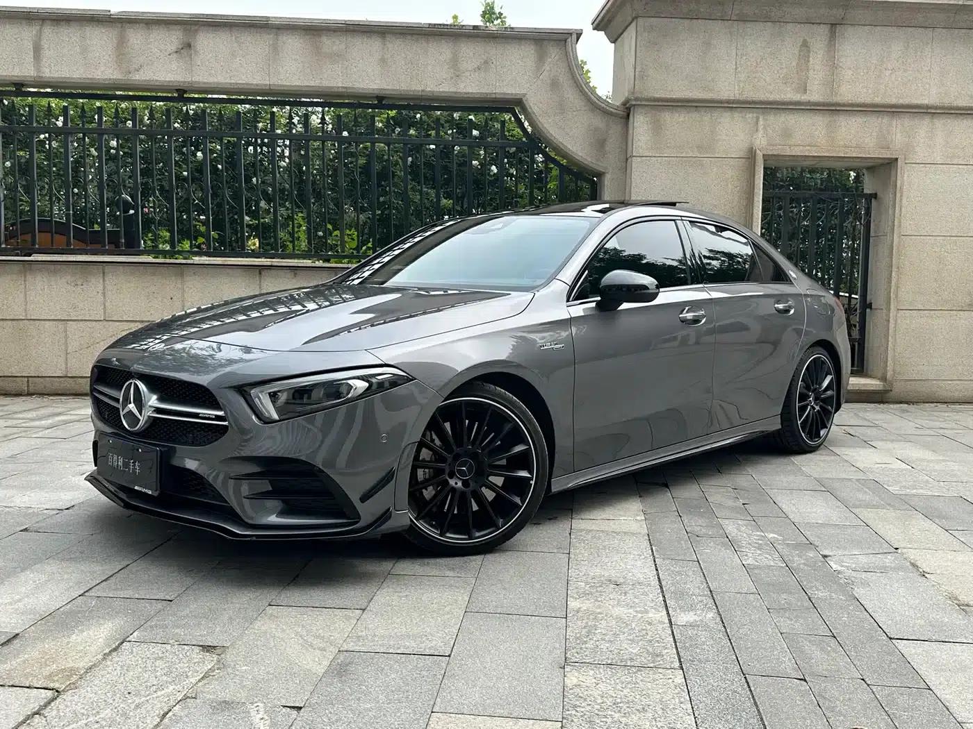 2023 Mercedes-Benz A-Class AMG A 35 L 4MATIC — миниатюра 1