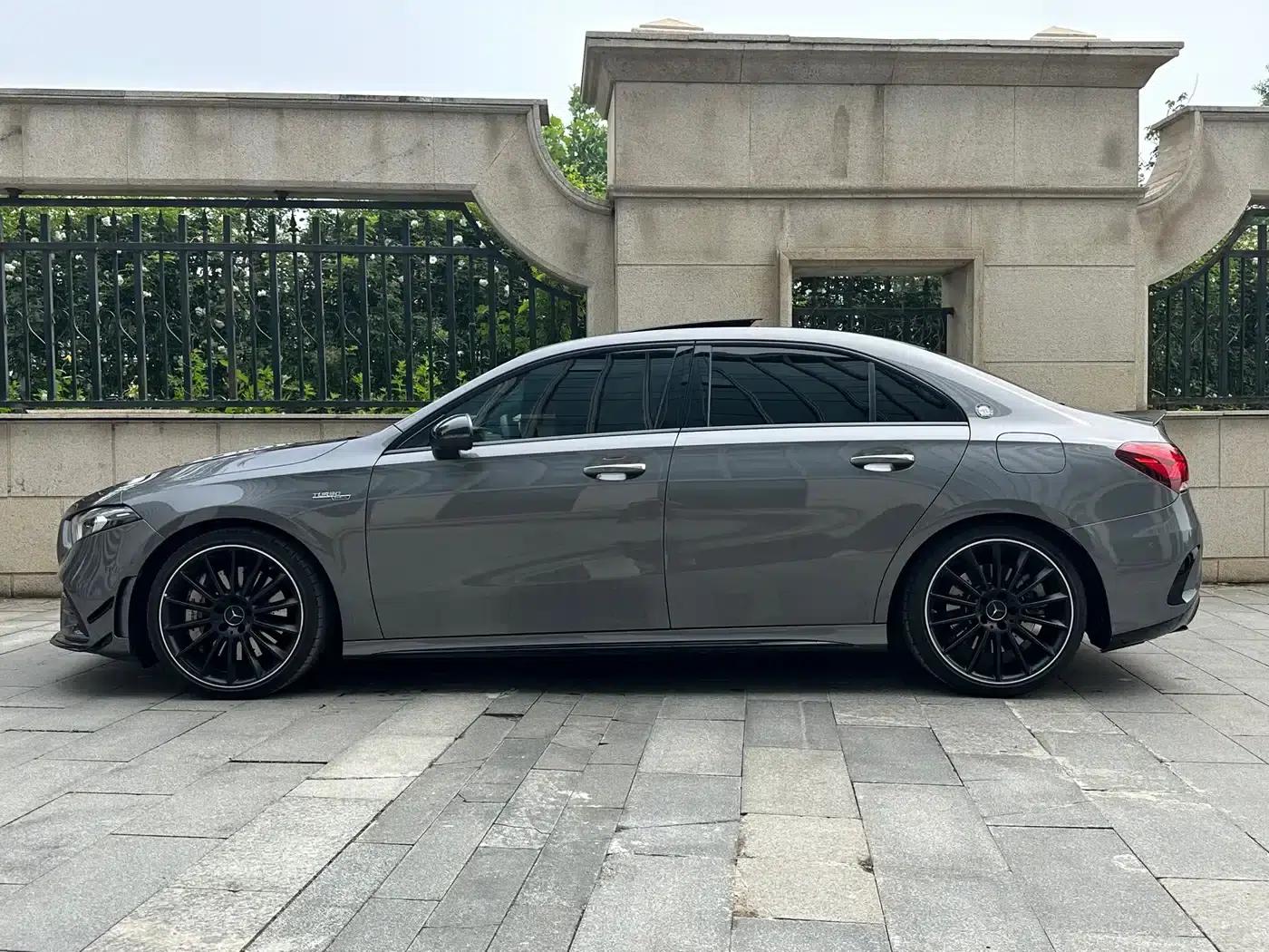 2023 Mercedes-Benz A-Class AMG A 35 L 4MATIC — миниатюра 2