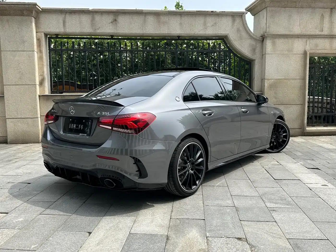 2023 Mercedes-Benz A-Class AMG A 35 L 4MATIC — миниатюра 3